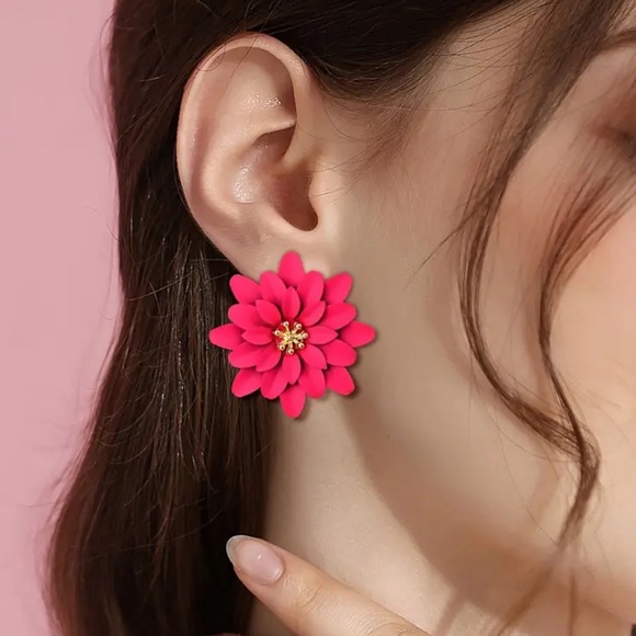 BOHEMIAN FLOWER 🌸 EARRINGS - Picture 4 of 8